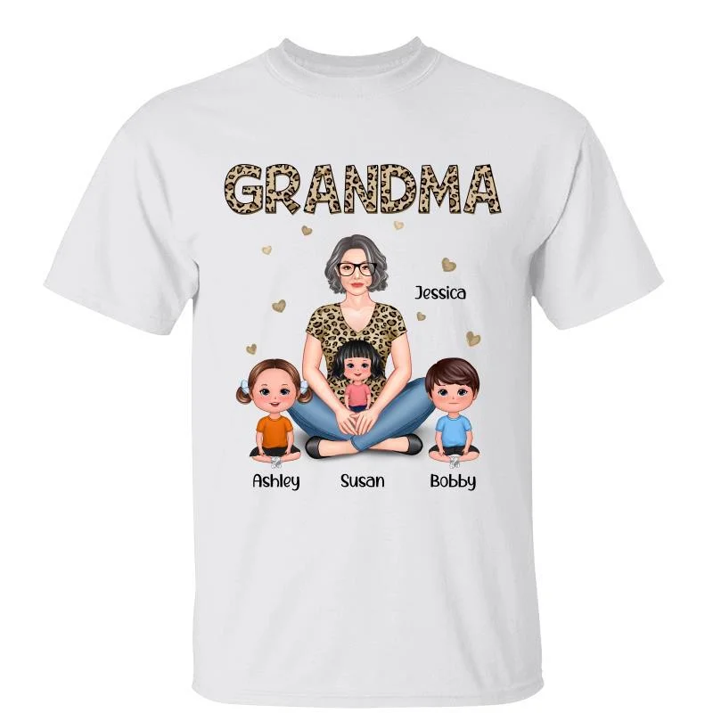 Unique graphic tees with inspirational designs-Leopard Pattern Grandma Pretty Woman Sitting Personalized Shirt