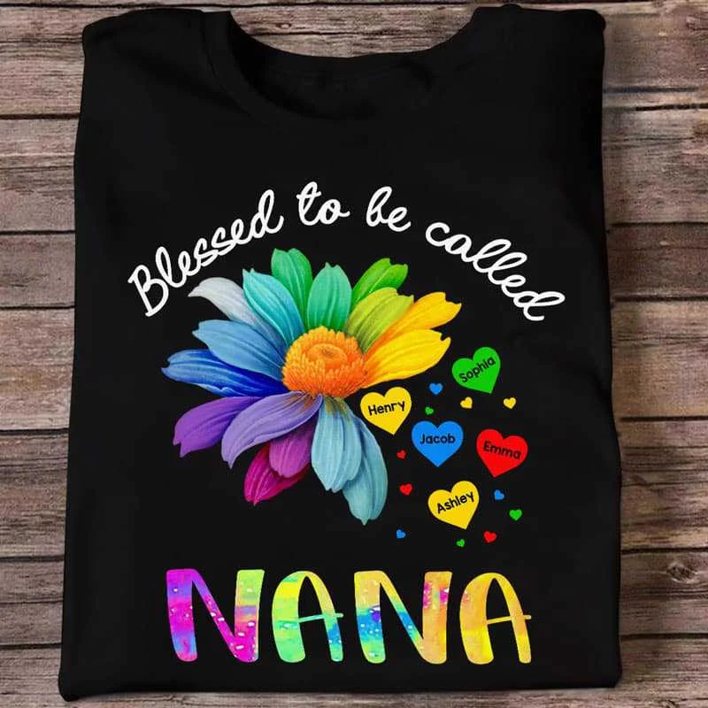 Vintage style graphic T-shirts for retro lovers-Colorful Daisy Heart Grandma Personalized Shirt