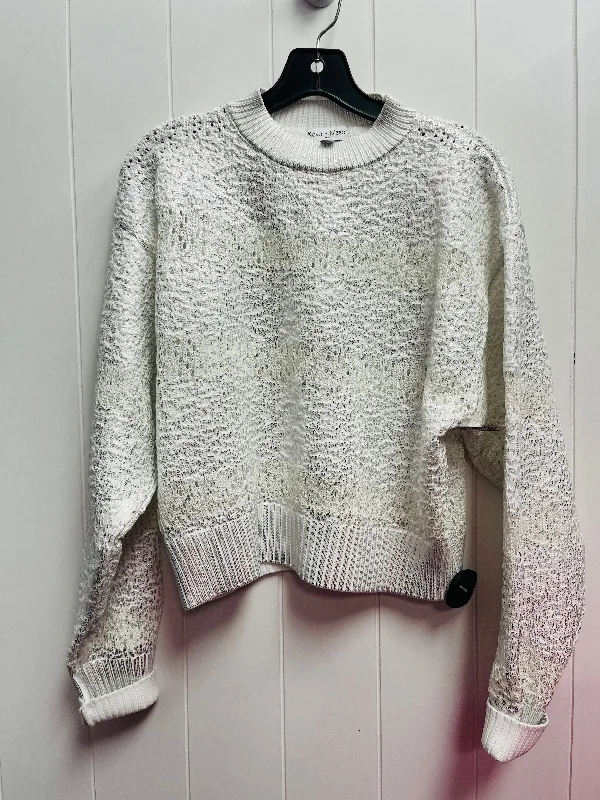 Chunky pink pullover sweater for winter-Women's Vacation Pullovers-Sweater By Clothes Mentor In Silver & White, Size: S