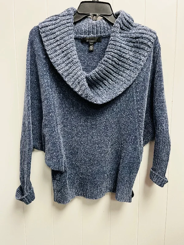 V-neck alpaca pullover sweater for office-Women's Thermal Pullovers-Sweater By White House Black Market In Blue, Size: Xxs