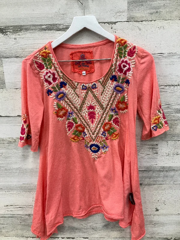 tan linen shirts-Blouses and shirts for fall layering -Women's Glitter Blouses-Top Short Sleeve By Johnny Was In Peach, Size: S