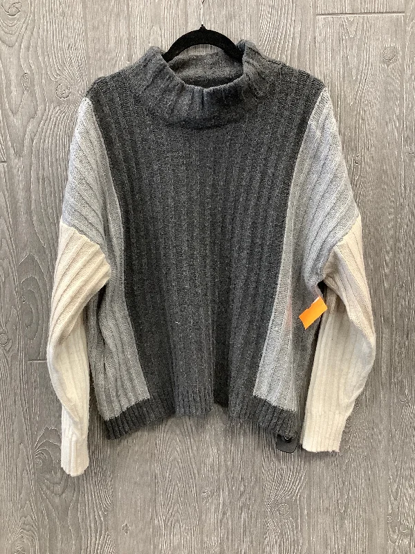 Silk beige pullover sweater for elegance-Women's Shimmer Pleated Pullovers-Sweater By Time And Tru In Grey, Size: Xxl