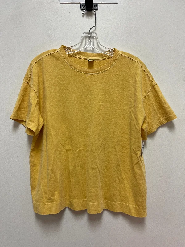 clearance shirts online-Blouses and shirts with floral neck -Women's Layered Tops-Top Short Sleeve By Old Navy In Yellow, Size: M