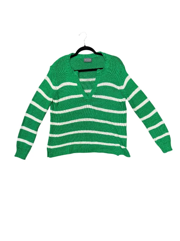 Blue cable-knit pullover sweater for texture-Women's Fleece Ruffle Pullovers-Sweater By Wooden Ships In Green & White, Size: L